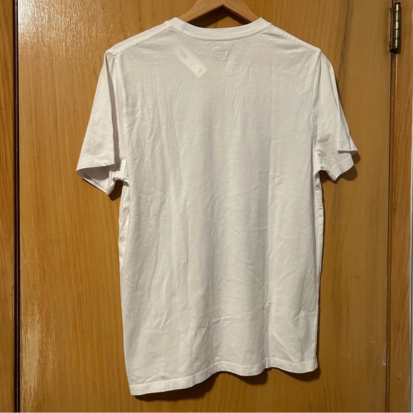 Old Navy Graphic Tee - Picture 5 of 5